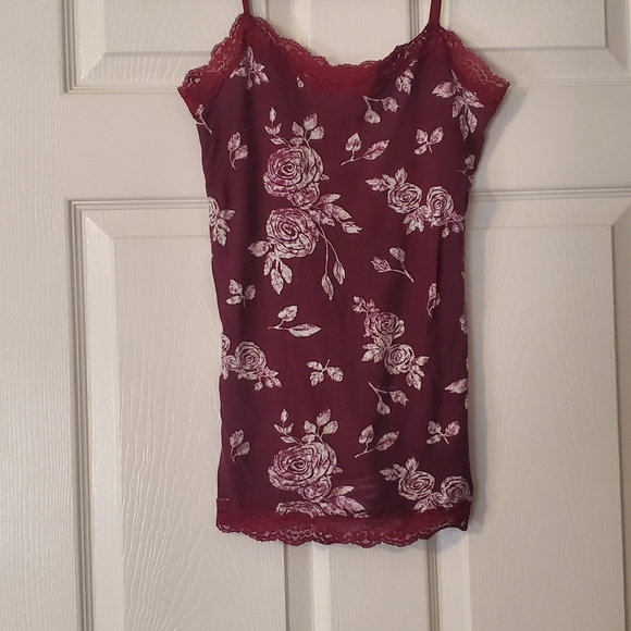 Set of 4 Tank Tops - Picture 1 of 4
